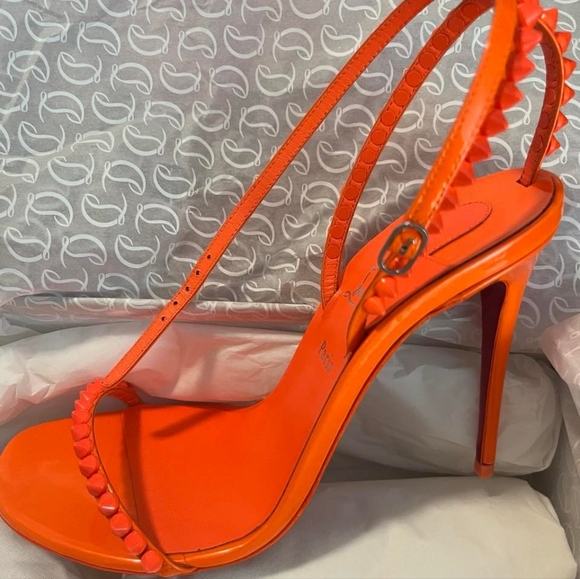 Christian Louboutin size 6.5 Coral - Picture 2 of 5